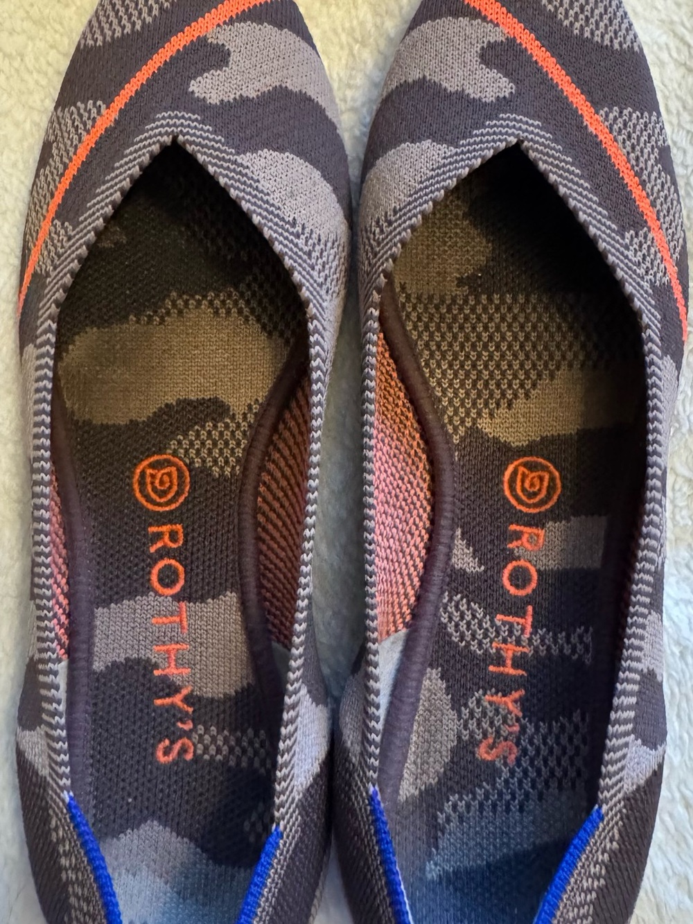 Rothys retired rare Pointed Knit Flats in Gray Camo with Orange Accent - Picture 2 of 6